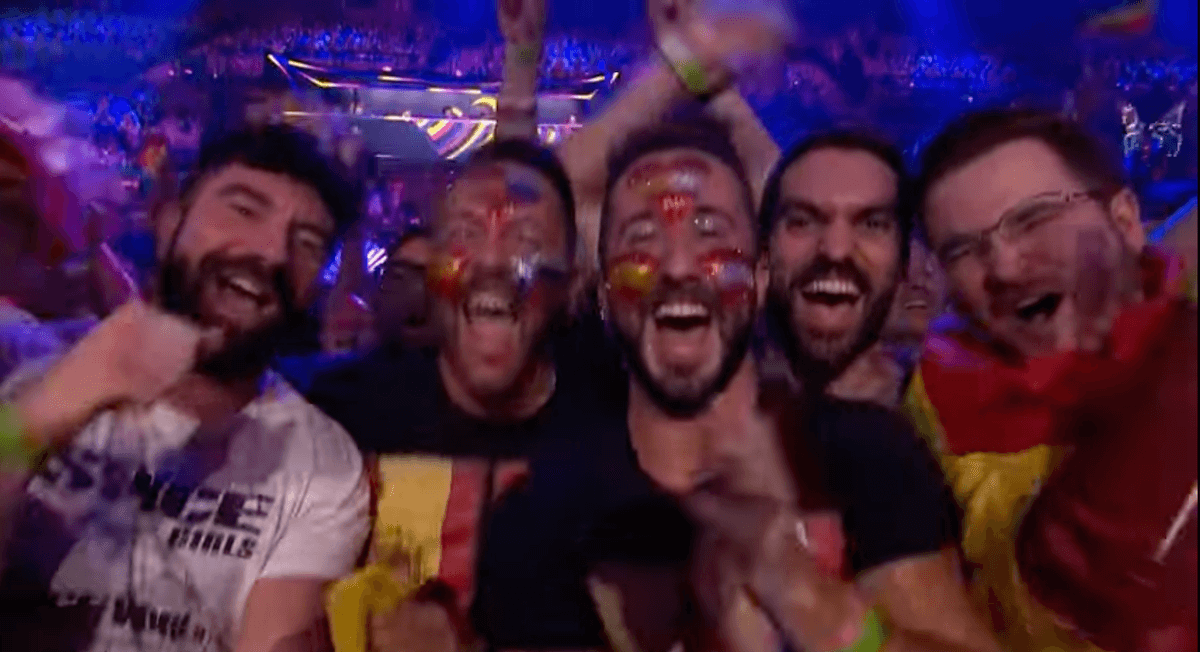Eurovision 2023 manifesto di libertà tra luci rainbow e drag queen - VIDEO - tifosi Eurovision 2023 - Gay.it