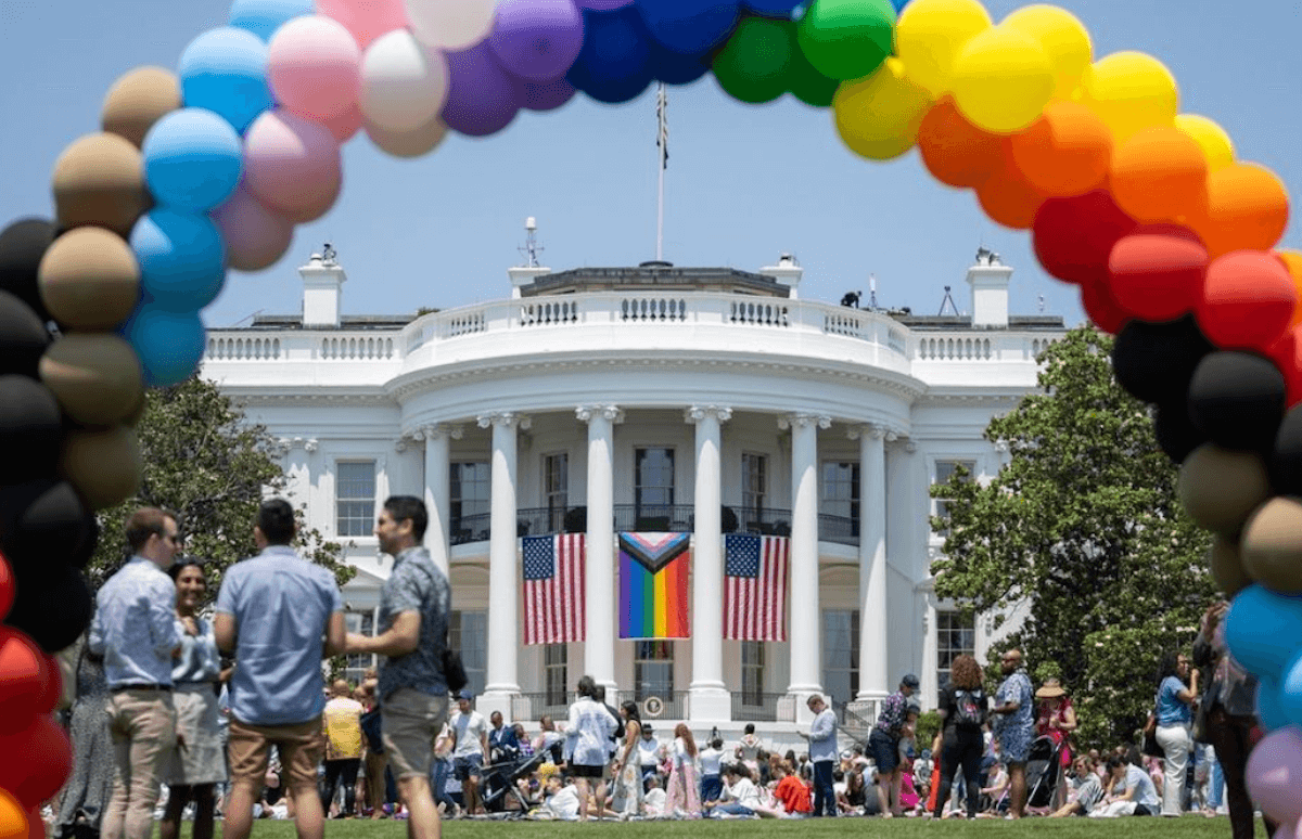 WorldPride 2025 a Washington, ecco come Donald Trump sta complicando i piani degli organizzatori - Casa Bianca arcobaleno per il piu grande evento Pride Month della storia della politica americana - Gay.it