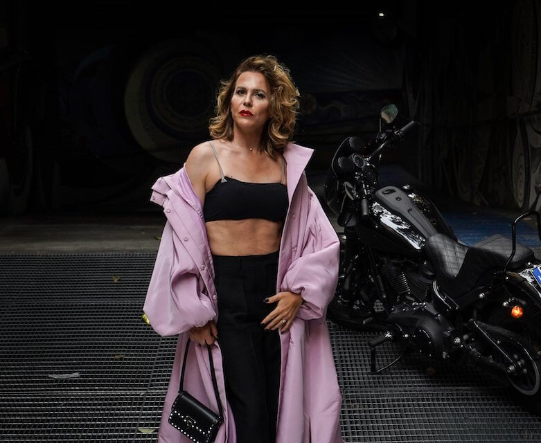 Tra cinema e Harley Davidson, la regista Levi Riso fa coming out come donna transgender