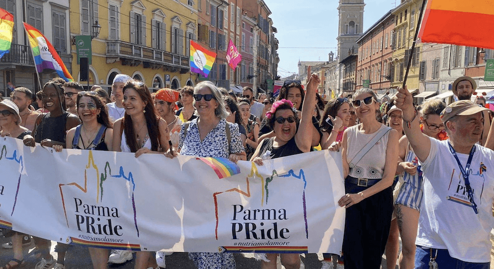 Parma Pride sabato 17 giugno 2023: "Comune co-organizzatore con contributo economico" - l'Intervista - Parma Pride 2023 - Gay.it