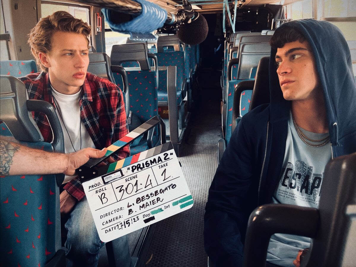 Prime Video, tutte le novità 2023/2024. Dal karaoke con Tommaso Zorzi a Mengoni, Ambra e Commare - Prisma trionfa ai Nastri dArgento e Prime Video annuncia la seconda stagione - Gay.it