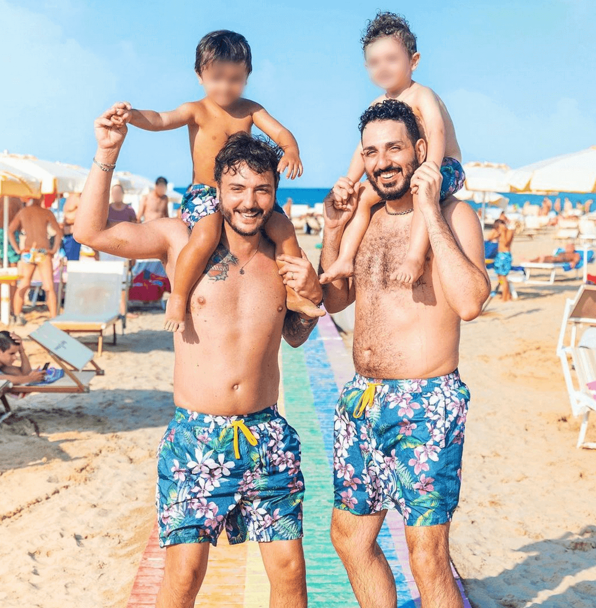 GPA reato universale, i Papà per Scelta: “La verità è nei sorrisi dei nostri figli, più potenti di chi urla odio e discriminazione” - Ragusa Pride 2023 Papa per Scelta testimonial1 - Gay.it