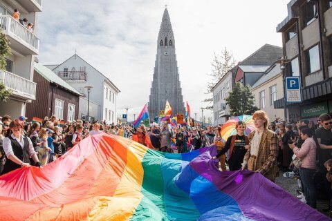 Islanda, è ufficiale il divieto alle terapie di conversione - Reykjavik Pride 2022 17 - Gay.it