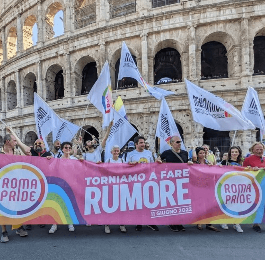 Roma Pride 2023: "Nessuno può silenziarci e farci retrocedere sui diritti. Sabato saremo tantissimə!" - Roma Pride 2023 a - Gay.it