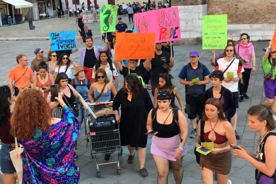 Venezia: “Pride influenzati da multinazionali, come target da vendere”, la rivolta intersezionale e radicale del Laguna Pride – intervista