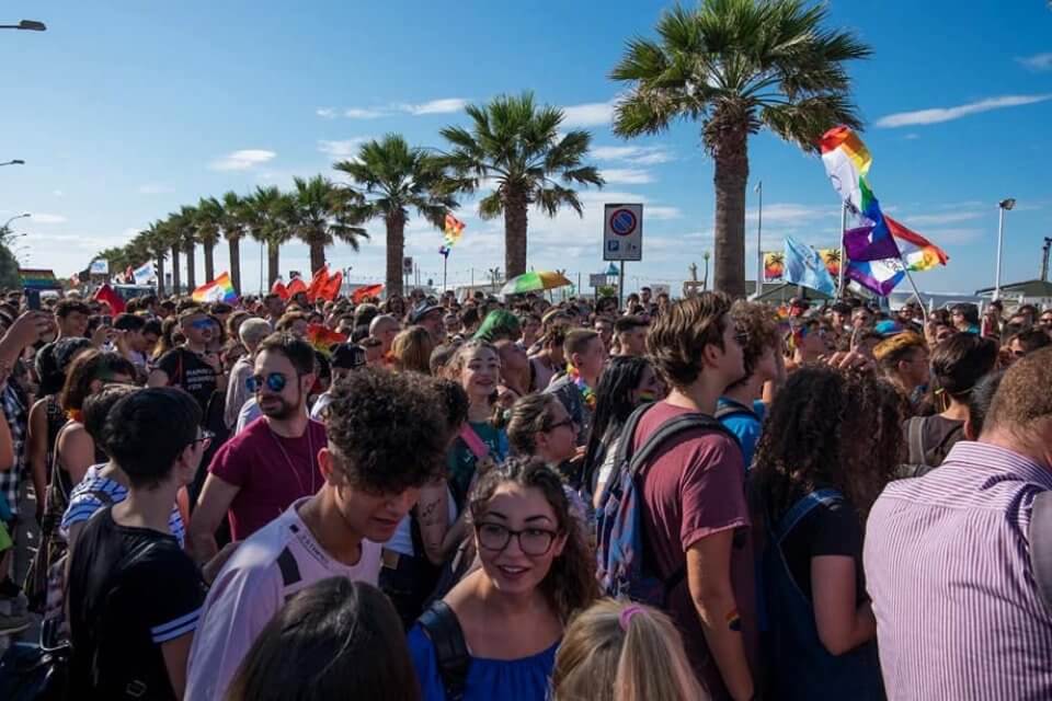 Sabato 10 Giugno il Foggia Pride 2023: “l’importanza dei pride nei territori più piccoli, faremo tanto rumore” – intervista