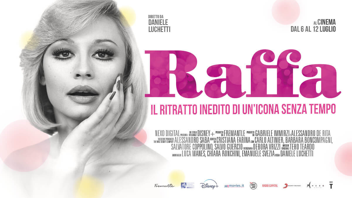 Raffa, la recensione. Tra donna e mito, Pelloni e Carrà, il bellissimo ...