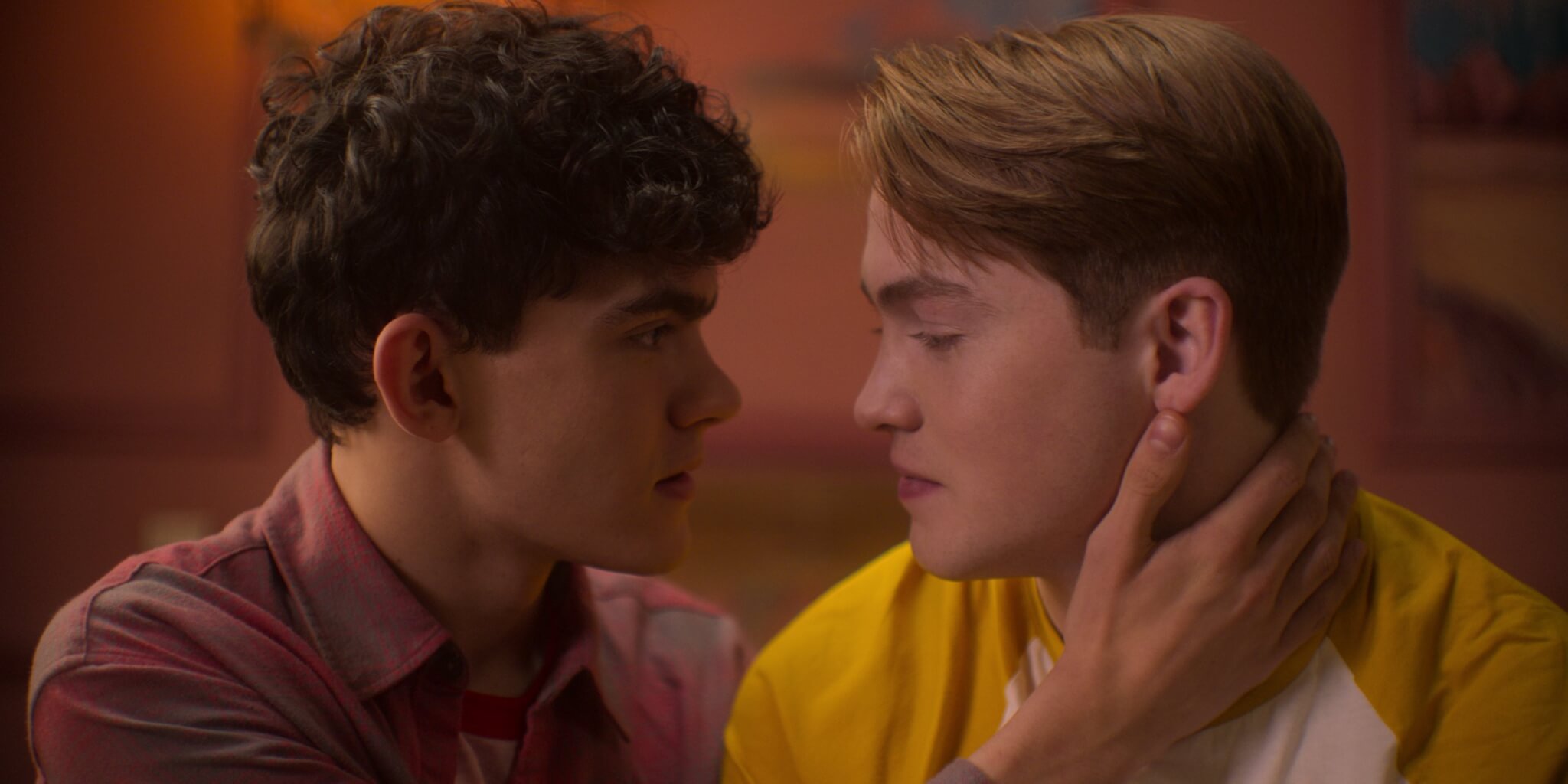 Heartstopper 3, parla Joe Locke: "Sarà più cupa e sexy, parleremo anche di salute mentale" - Heartstopper S02 Teaser2 scaled - Gay.it