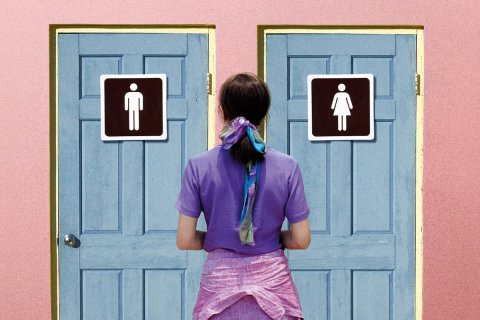 Giappone, storica sentenza a favore dei diritti transgender - bagni transgender - Gay.it