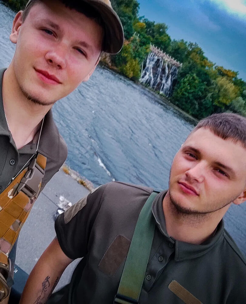 militari gay coppia ucraina lgbtqia