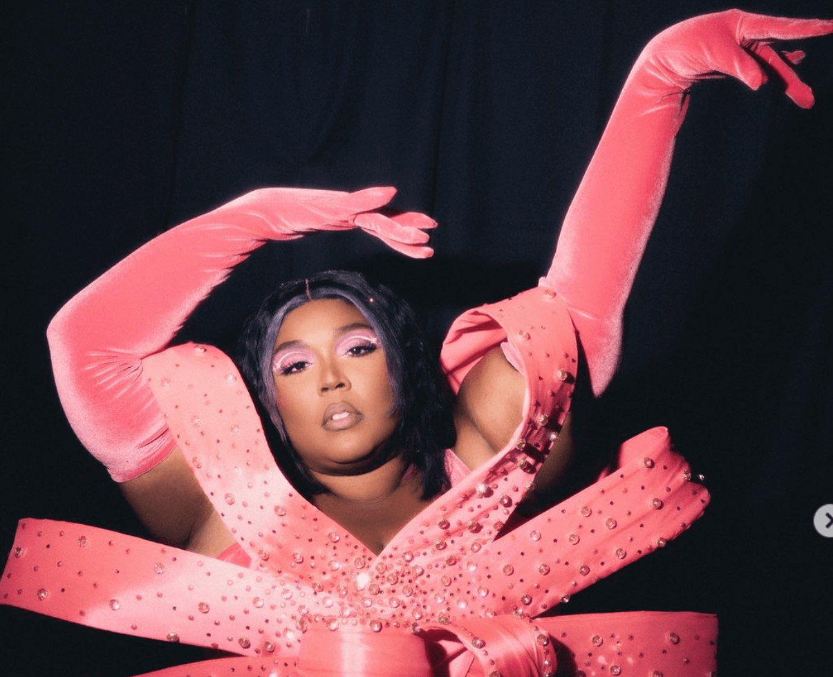 Lizzo è stata denunciata: ballerine parlano di molestie sessuali e ostilità sul lavoro