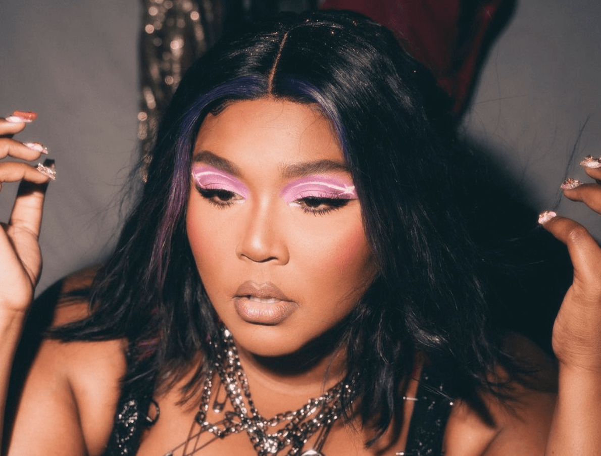 Lizzo risponde alle accuse di molestie: “Non sono una vittima ma nemmeno la cattiva in questa storia”