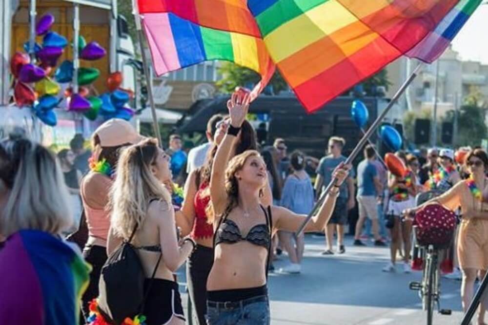 “Non ci faremo umiliare, non resteremo in silenzio”: il Rimini Summer Pride questa domenica 6 agosto