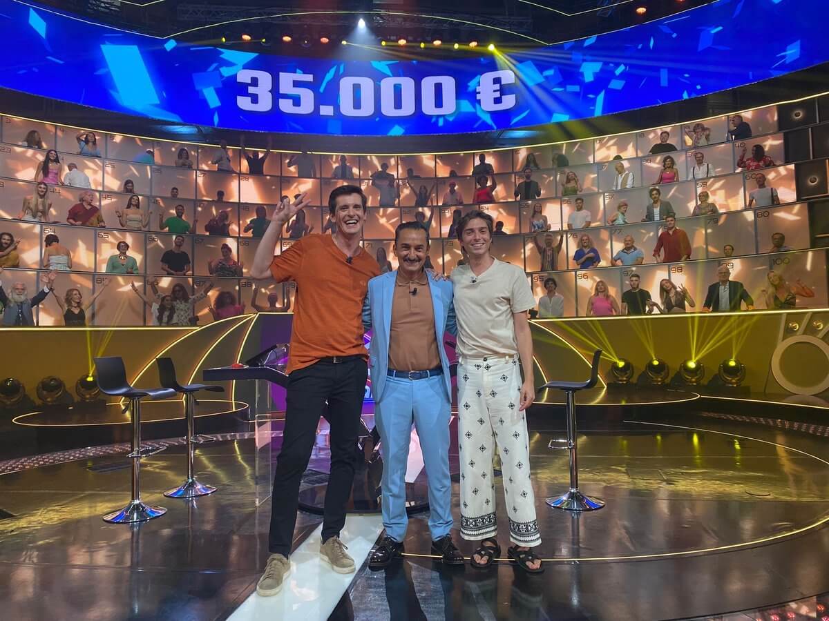100% Italia, Dario e Giorgio tornano da campioni innamorati e vincono altri 35.000 euro - Dario Guidi e Giorgio Luongo 2 - Gay.it