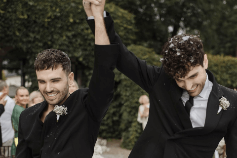 Duncan Laurence, il vincitore dell'Eurovision 2019 ha sposato l'amato Jordan. Le foto social - Duncan Laurence il vincitore dellEurovision 2019 ha sposato lamato Jordan - Gay.it