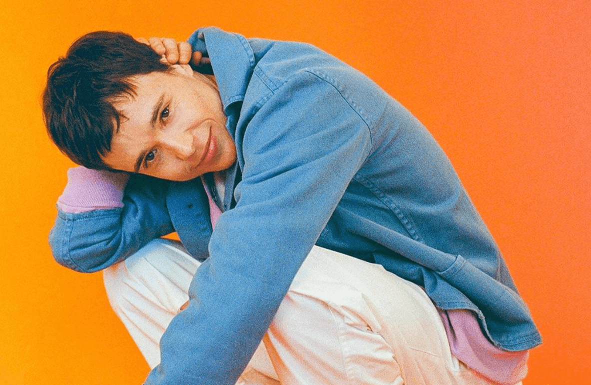 Elliot Page in Close To You: tra misgendering e scene a petto nudo