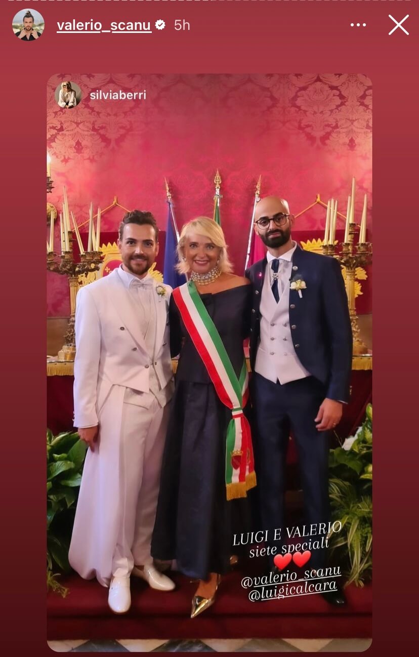 Valerio Scanu si è unito civilmente all'amato Luigi Calcara, le foto social - Valerio Scanu si e unito civilmente allamato Luigi le foto social 5 - Gay.it