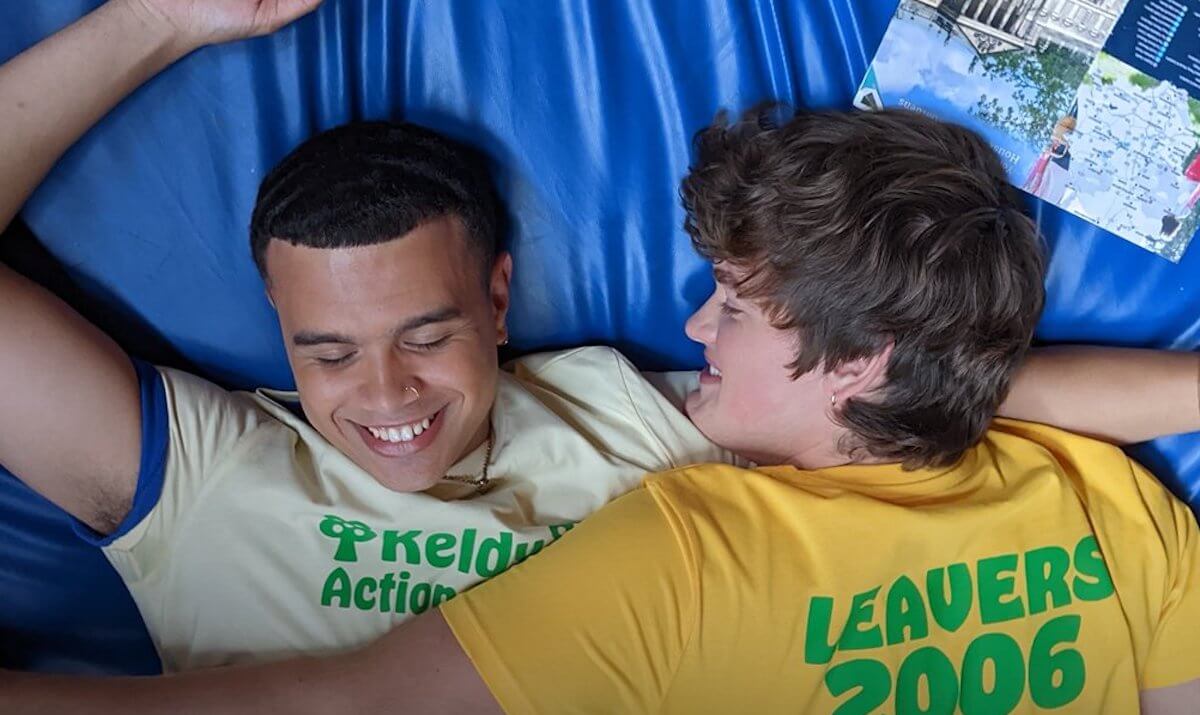 Bonus Track, la rom-com queer scritta da Josh O'Connor ha una data d'uscita. Il trailer - bonus track 1 - Gay.it