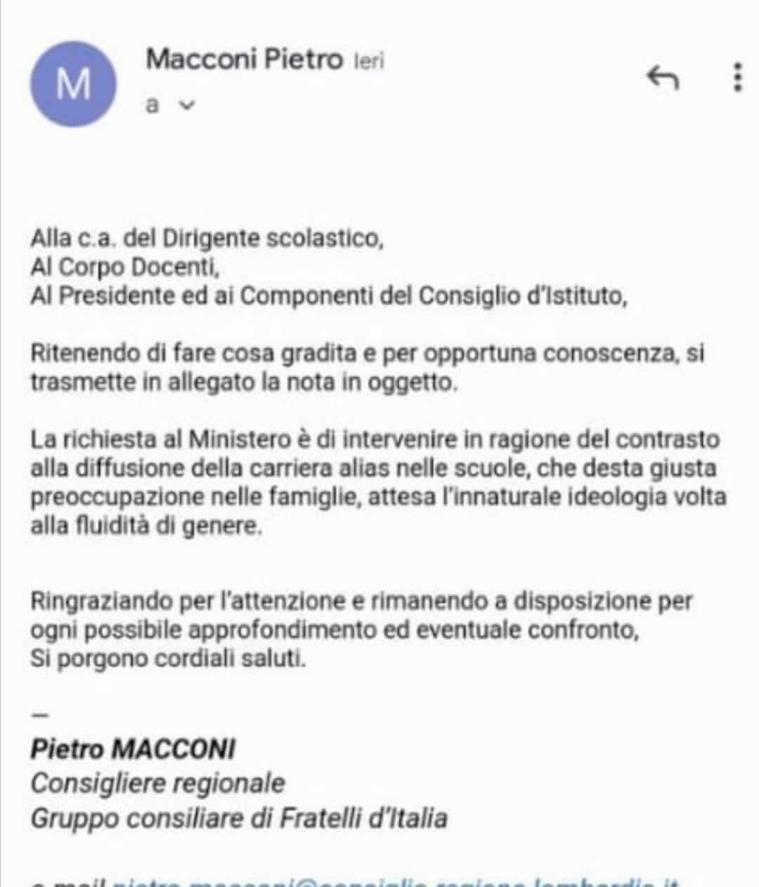 Lombardia, Fratelli d'Italia contro la carriera alias presenta una "mozione transfobica senza precedenti" - carriera alias - Gay.it