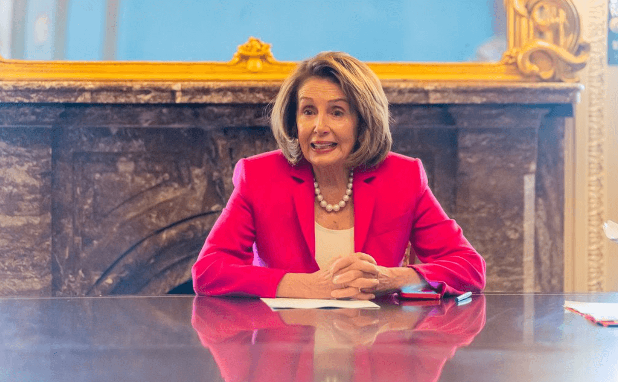 Nancy Pelosi su Giorgia Meloni: “Ha problemi con i diritti LGBTQIA+ e il rispetto delle minoranze”