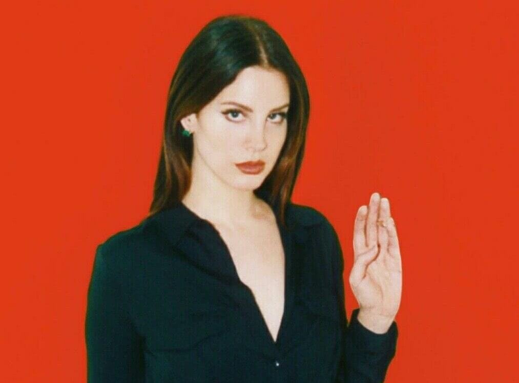 Lana Del Rey venera il demonio? La cantautrice risponde