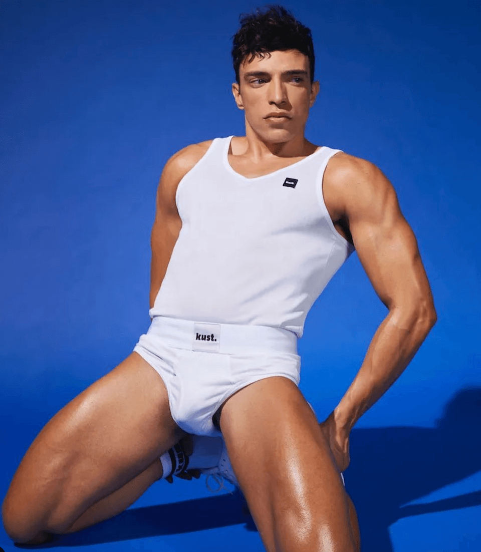 Franek Walker, l'ex volto Disney Channel è diventato una star di OnlyFans. Le foto - Franek Walker - Gay.it