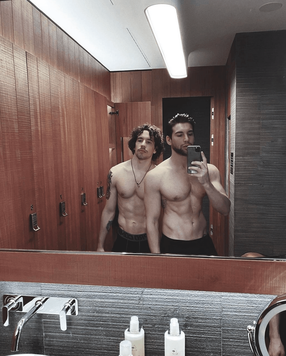 Ivano Marino festeggia il 1° anniversario con Giacomo: "Tu sei la più bella famiglia che io potessi mai desiderare" - VIDEO - Ivano Marino festeggia il 1° anniversario con Giuseppe - Gay.it
