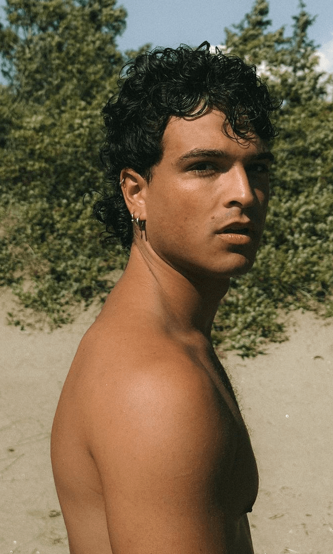 Nudes 2, Leo Gassman nella nuova stagione che parlerà sempre più di revenge porn e sextortion - Nudes 2 Leo Gassman nella nuova stagione che parlera sempre piu di revenge porn e sextortion 2 - Gay.it