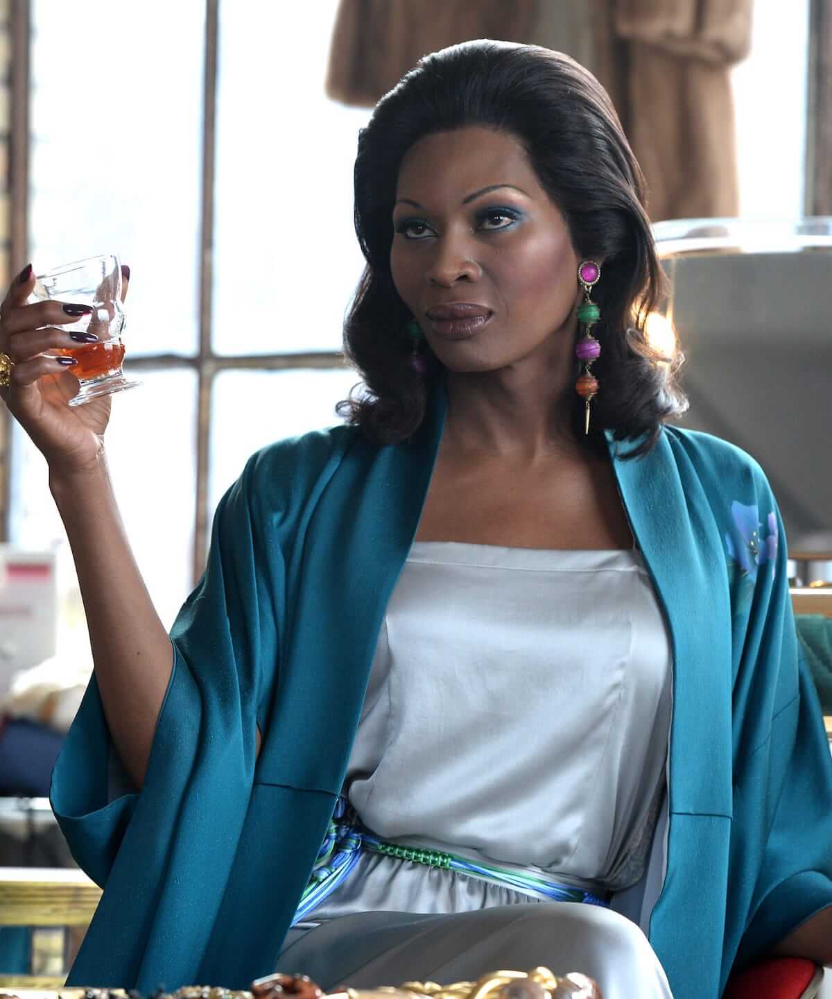 Dominique Jackson di Pose: "Mi hanno strangolata e minacciata di morte, ho molta paura" - Pose Dominique Jackson - Gay.it