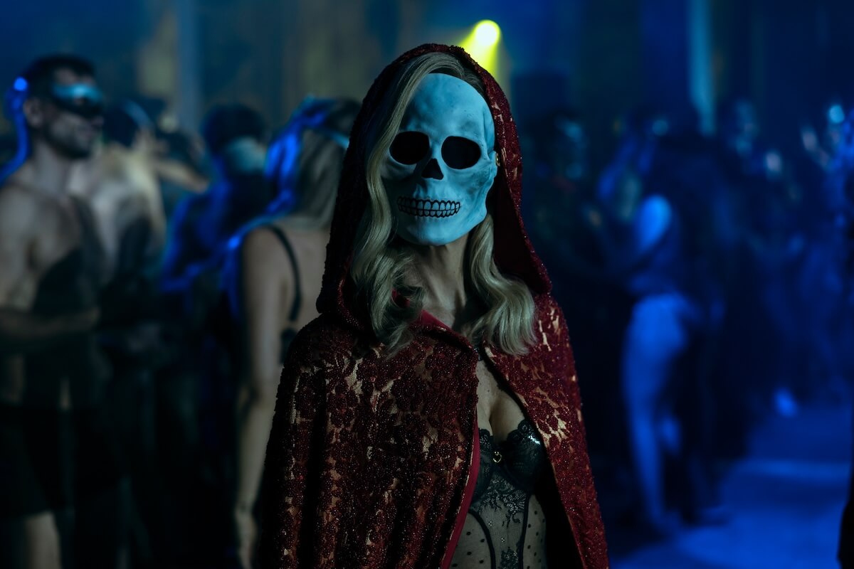 La caduta della casa degli Usher, la miniserie horror inaspettatamente LGBTQIA+ di Mike Flanagan - TFHU 102 Unit 01074RC - Gay.it