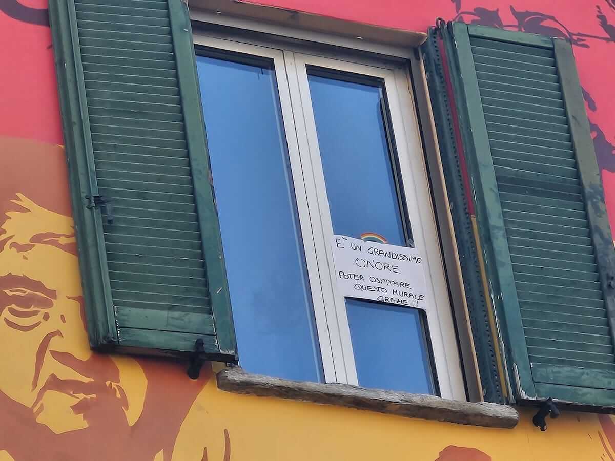 Milano, inaugurato il "murale dei diritti" con 200 volti di persone che hanno lasciato un segno - murale dei diritti - Gay.it