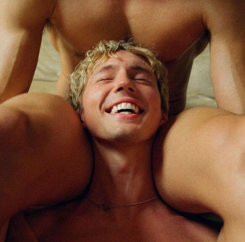 Troye Sivan e il suo uomo ideale: "Deve avere..." - troye sivan nudo - Gay.it