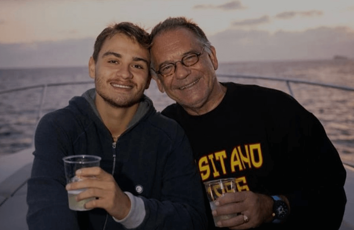 Alessandro Cecchi Paone e Simone Antolini, torbide fake news che infangano la coppia: "Saremo in tre" (ma non è come sembra) - Alessandro Cecchi Paone sposa Simone Antolini - Gay.it