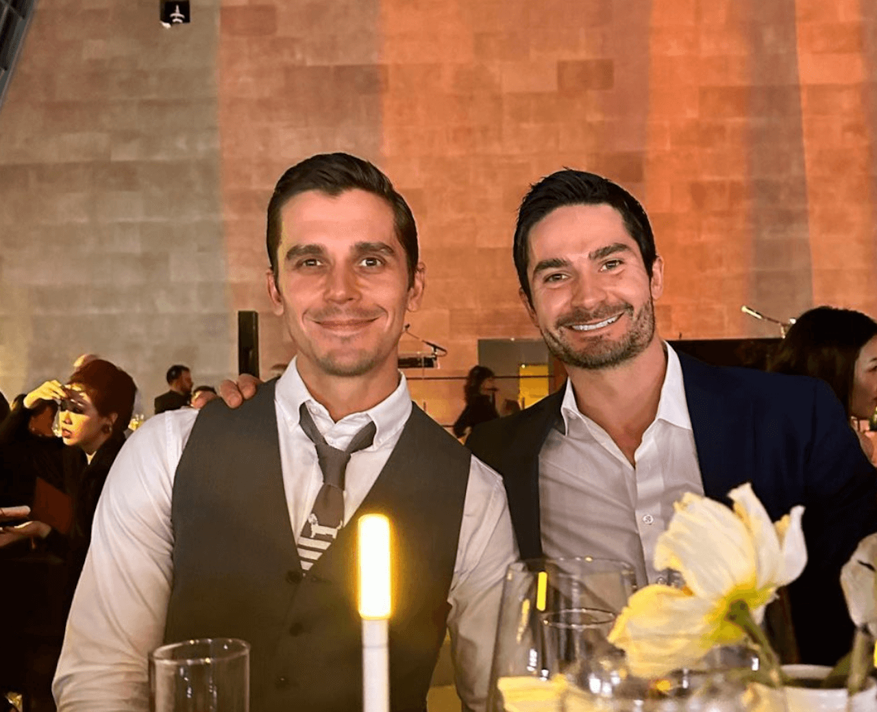 Antoni Porowski di Queer Eye è tornato single, fidanzamento infranto con Kevin Harrington - Antoni Porowski di Queer Eye e tornato single fidanzamento infranto con Kevin Harrington 2 - Gay.it