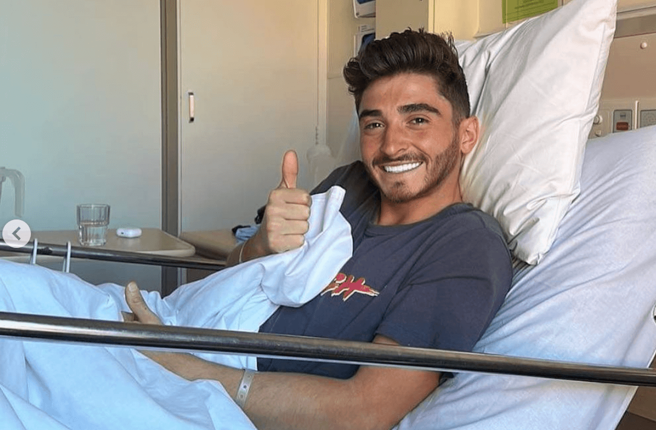 Josh Cavallo: "Ogni giorno ricevo minacce di morte", il calciatore investito dall'odio perché è gay - Josh Cavallo infortunio - Gay.it