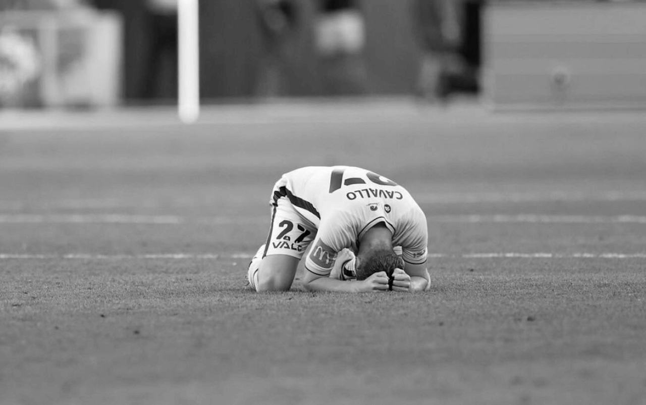 Josh Cavallo: “Infinite minacce di morte perché calciatore omosessuale”