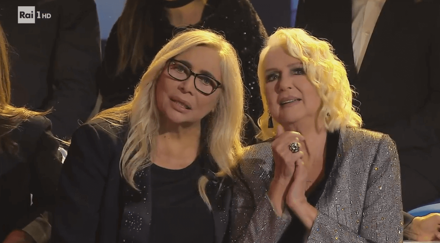 "Noi e ...", questa sera Mara Venier e Loretta Goggi per la prima volta insieme a sostegno dell'Unicef - Mara Venier e Loretta Goggi - Gay.it