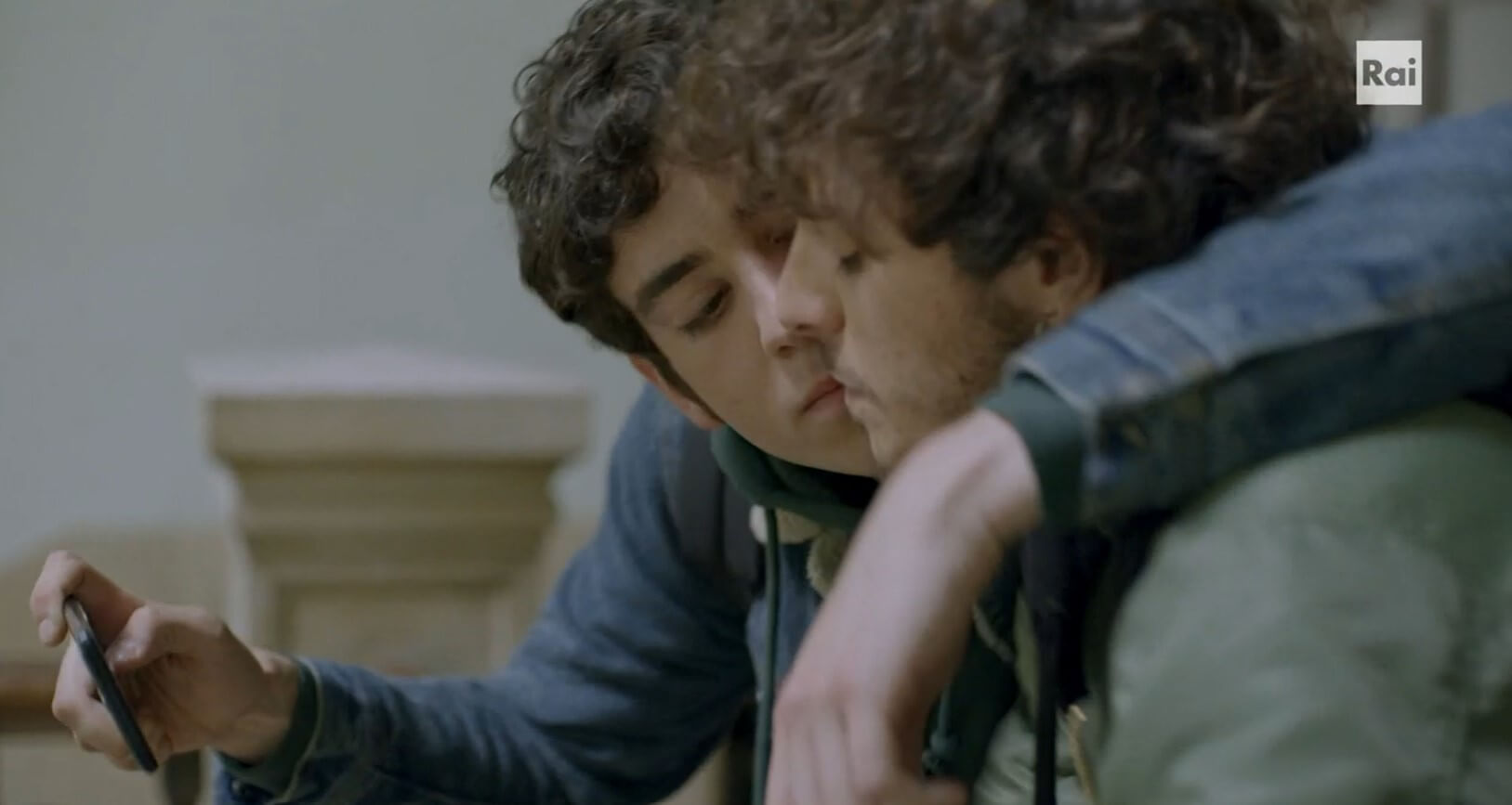 Damiano Gavino e Nicolas Maupas, Un Professore