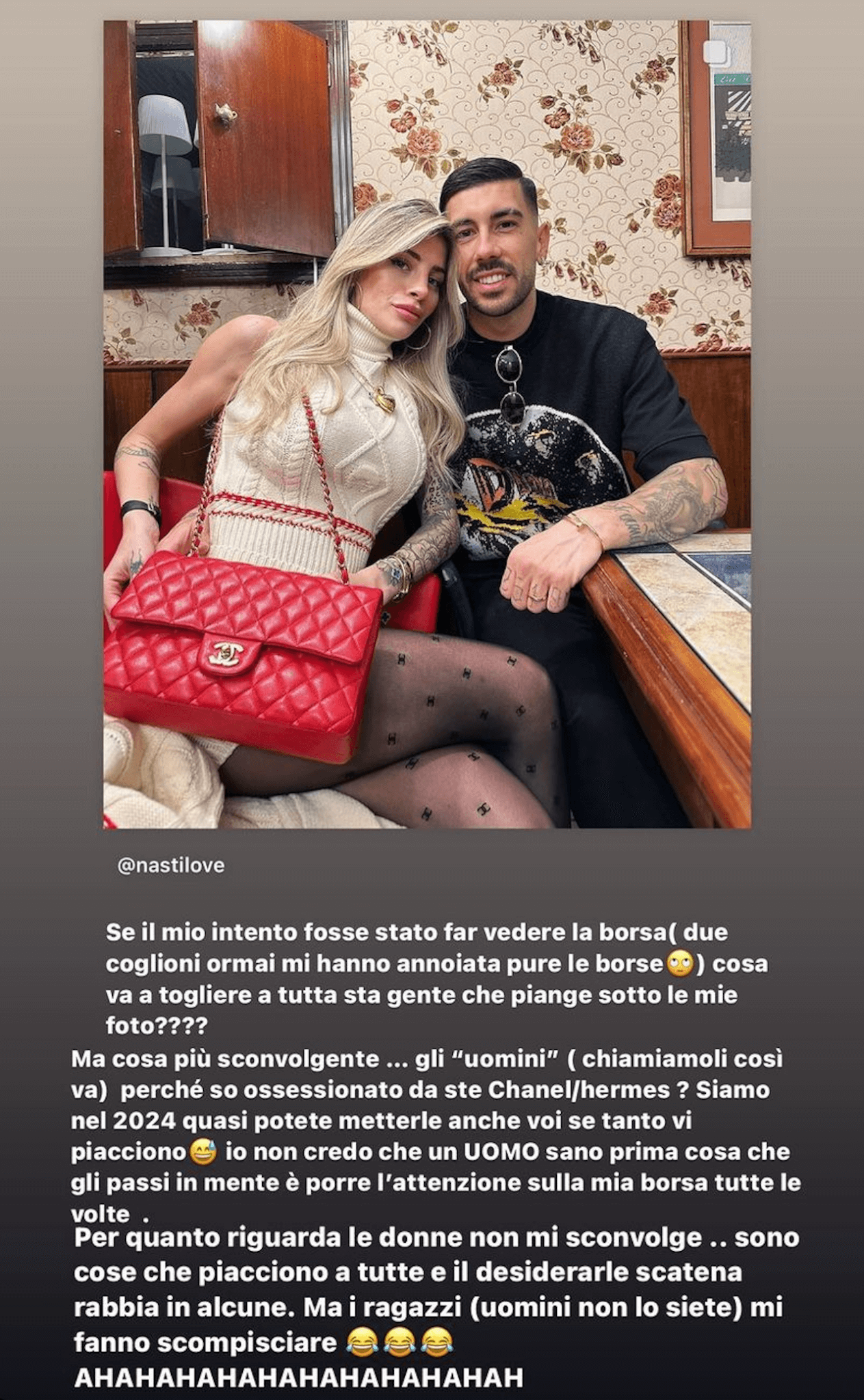 Chiara Nasti: "Un uomo sano non guarda le mie borse. Siete finti etero, i miei amici gay hanno gli attributi" - Chiara Nasti le borse e i gay - Gay.it