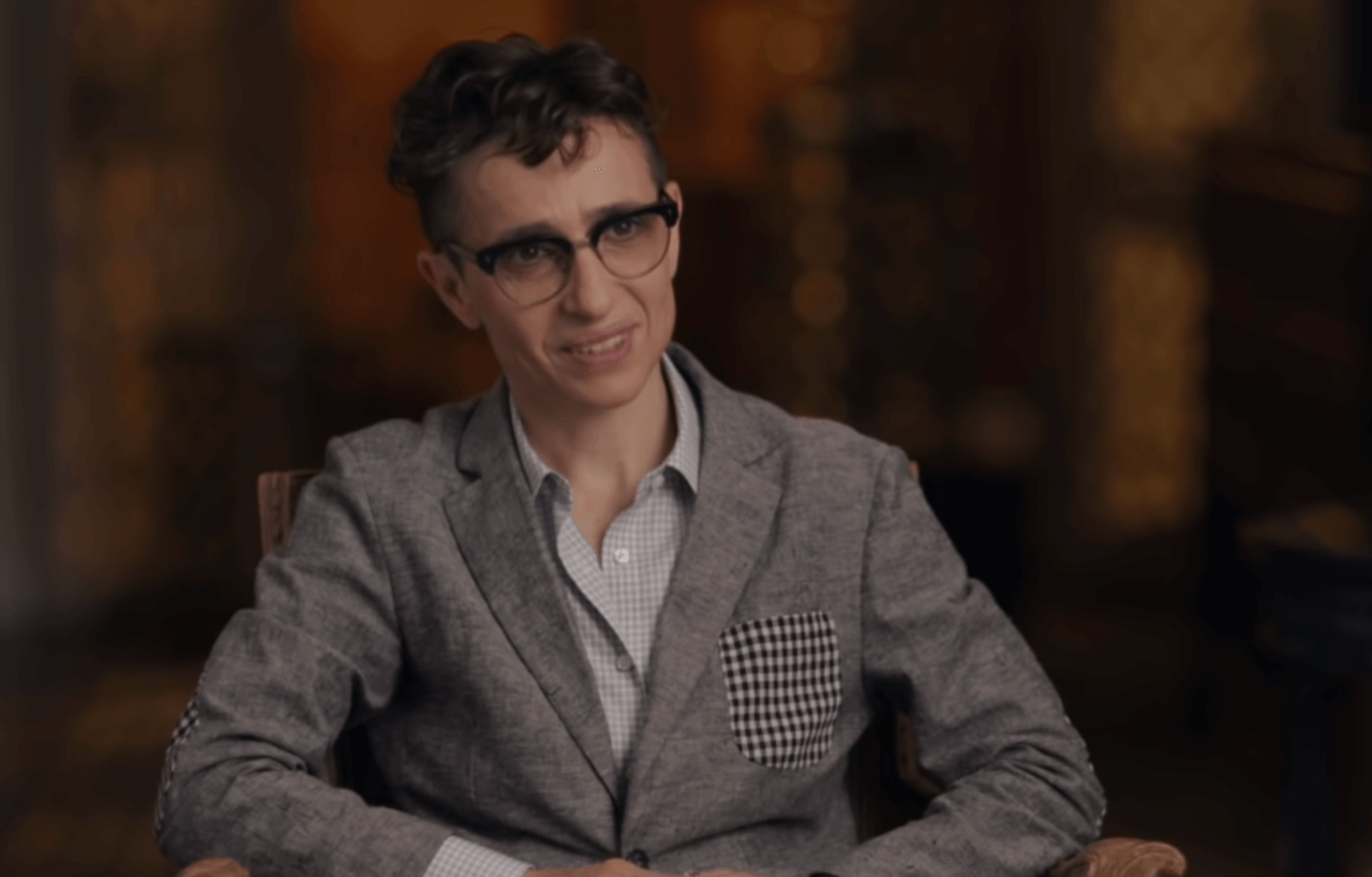 Russia, emesso mandato d’arresto per lə giornalista trans no-binary Masha Gessen