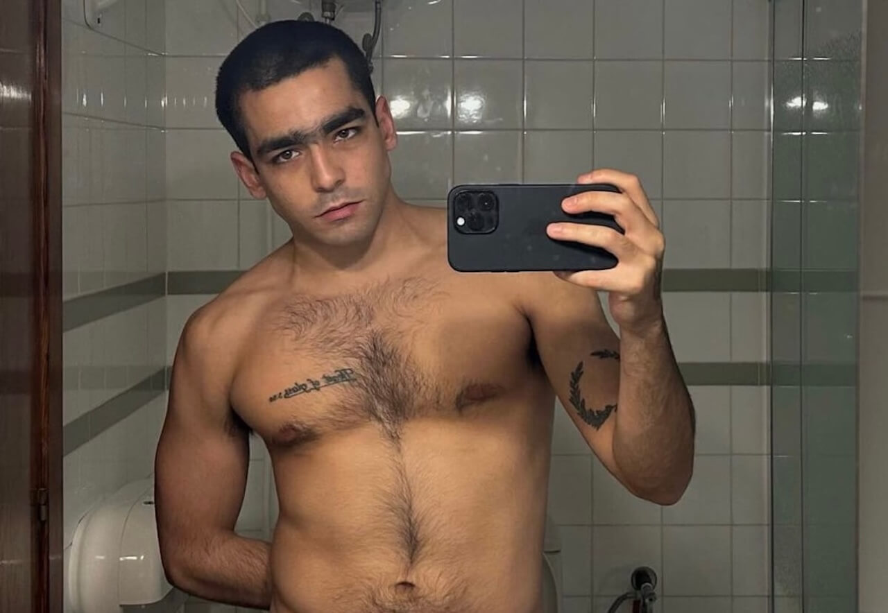 Omar Ayuso e i “complessi fisici” vissuti durante le scene di sesso in Elite