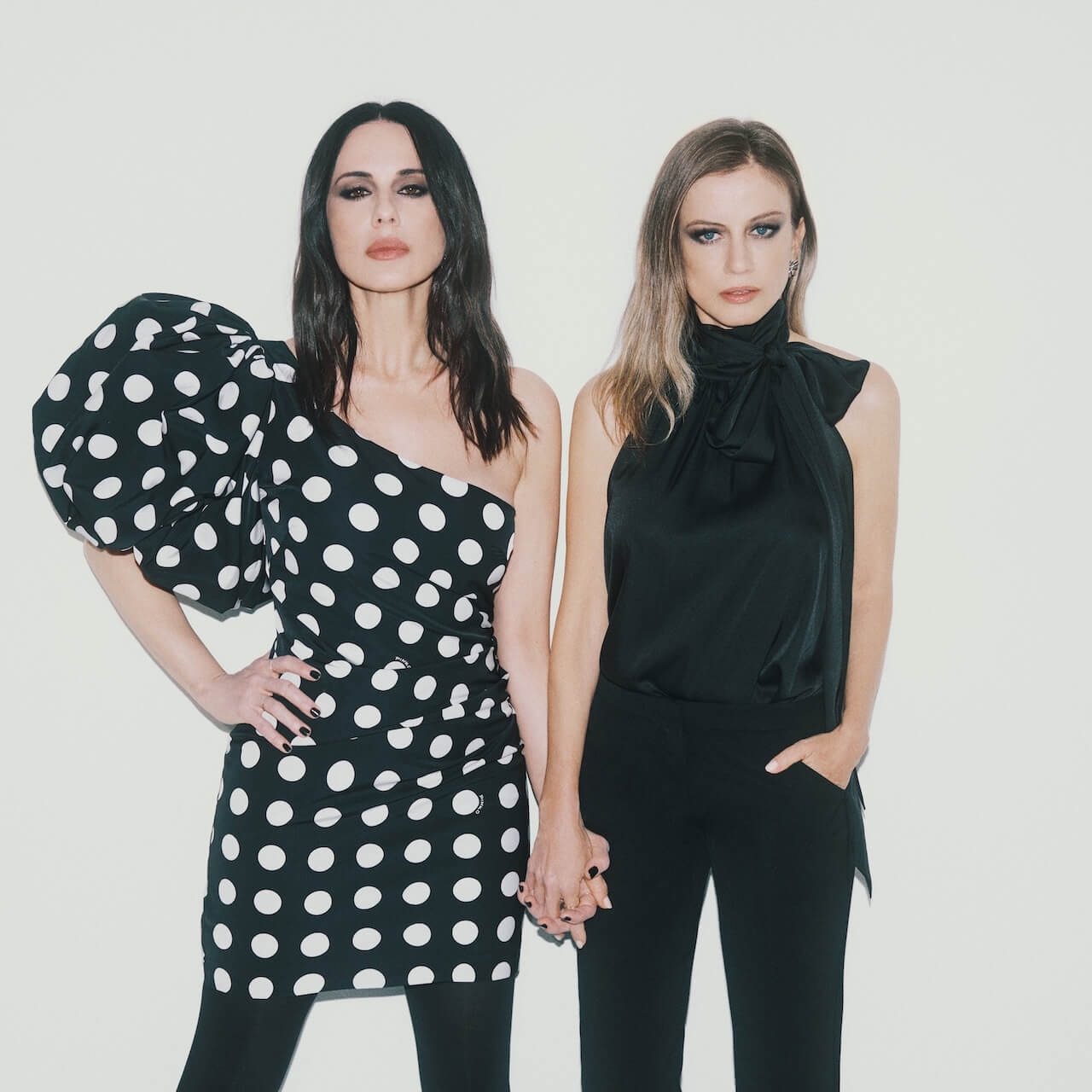 Solo Mai di Paola & Chiara, il video ufficiale - PaolaChiara SoloMai Cover - Gay.it