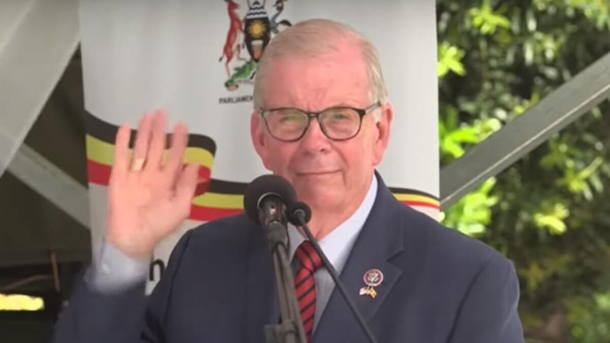 Tim Walberg, bufera sul repubblicano che difende l’omofoba legge dell’Uganda “Kill the Gay”