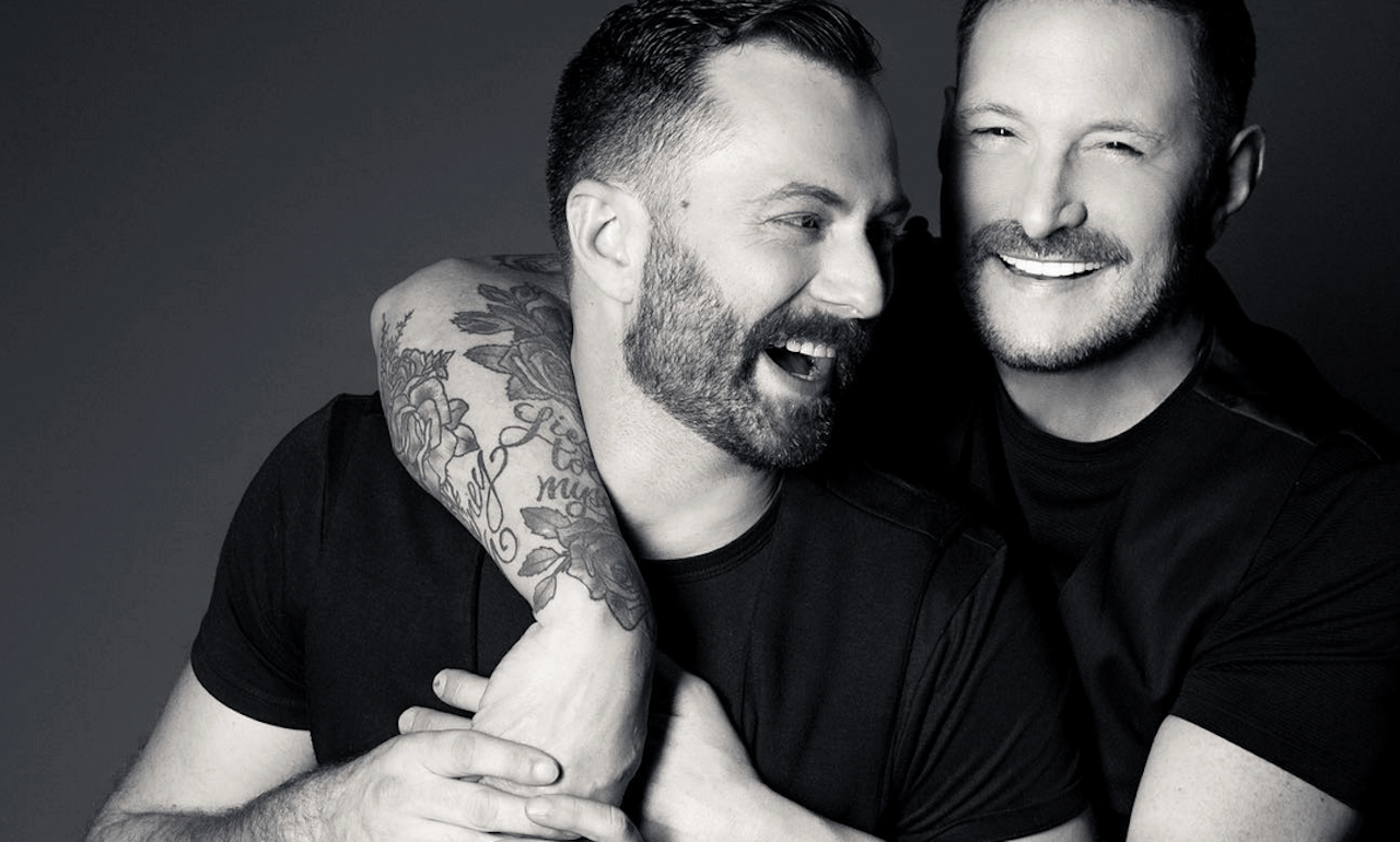 Tutte le coppie vip LGBTQIA+ che si sono fidanzate/sposate nel 2023 - Ty Herndon e - Gay.it
