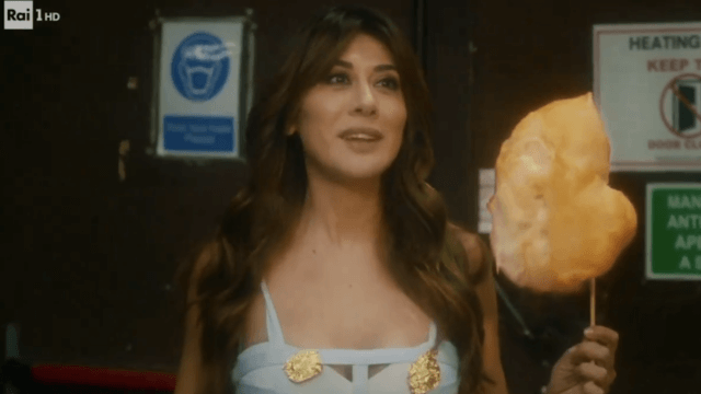 Virginia Raffaele a Sanremo 2025? Il dettaglio che non passa inosservato - Virginia Raffaele - Gay.it