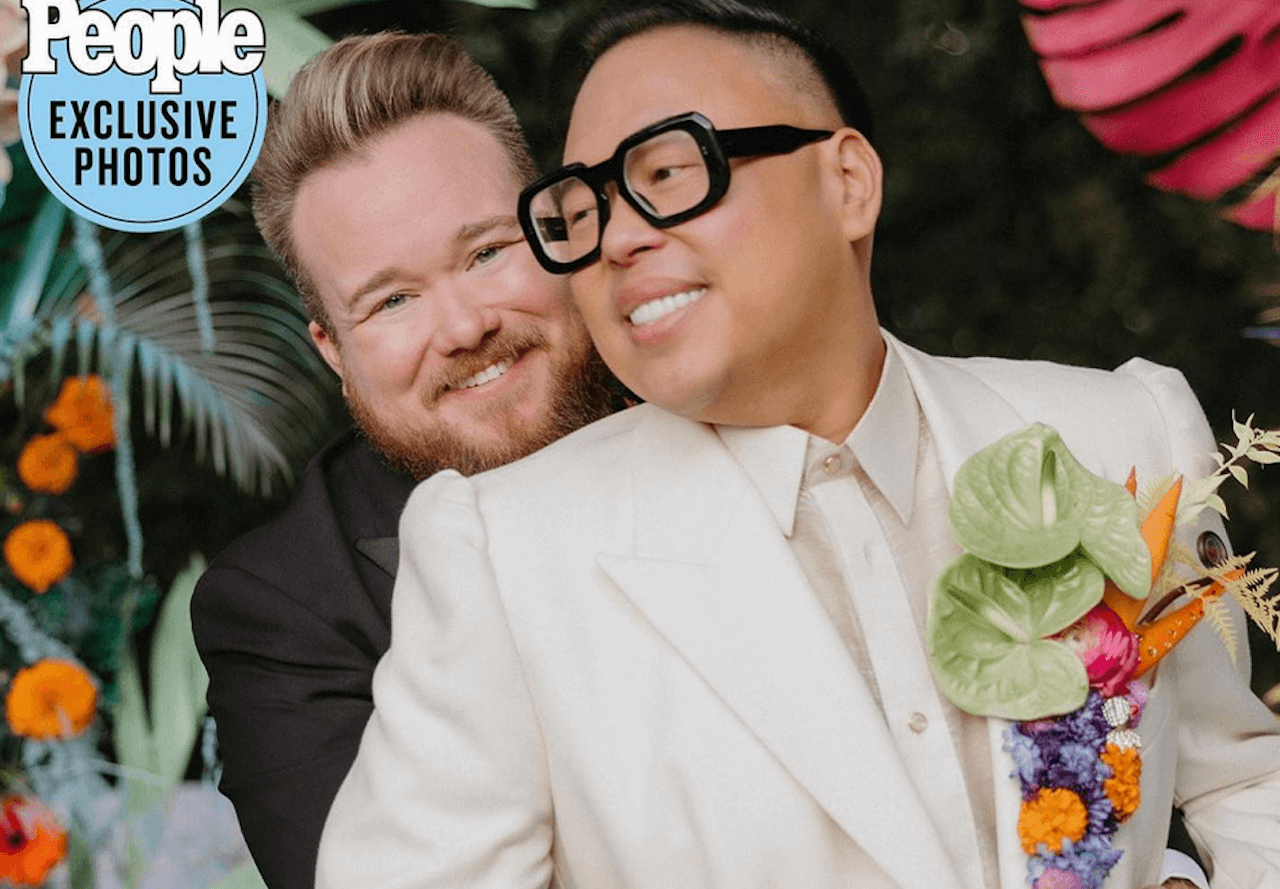 Tutte le coppie vip LGBTQIA+ che si sono fidanzate/sposate nel 2023 - Zeke Smith e Nico Santos - Gay.it