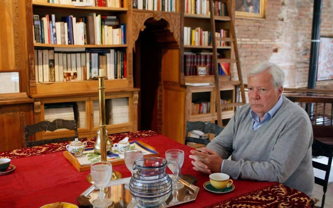 Nicolas Peuch, erede di Hermès, adotta il suo tuttofare per lasciargli un patrimonio di 10 miliardi di euro