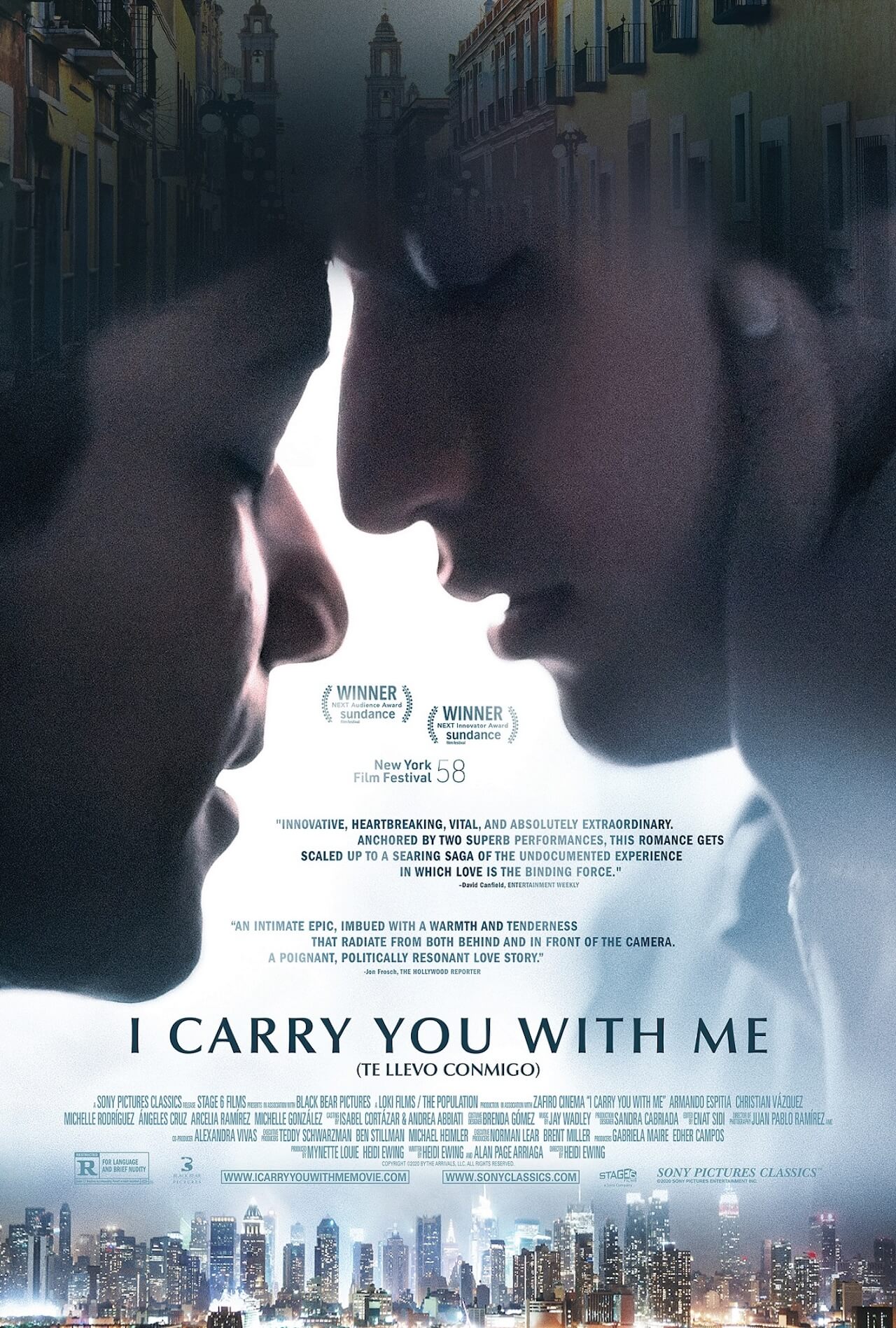 Ti Porto Con Me, arriva su Netflix l'acclamato film queer messicano - i carry you with me poster - Gay.it