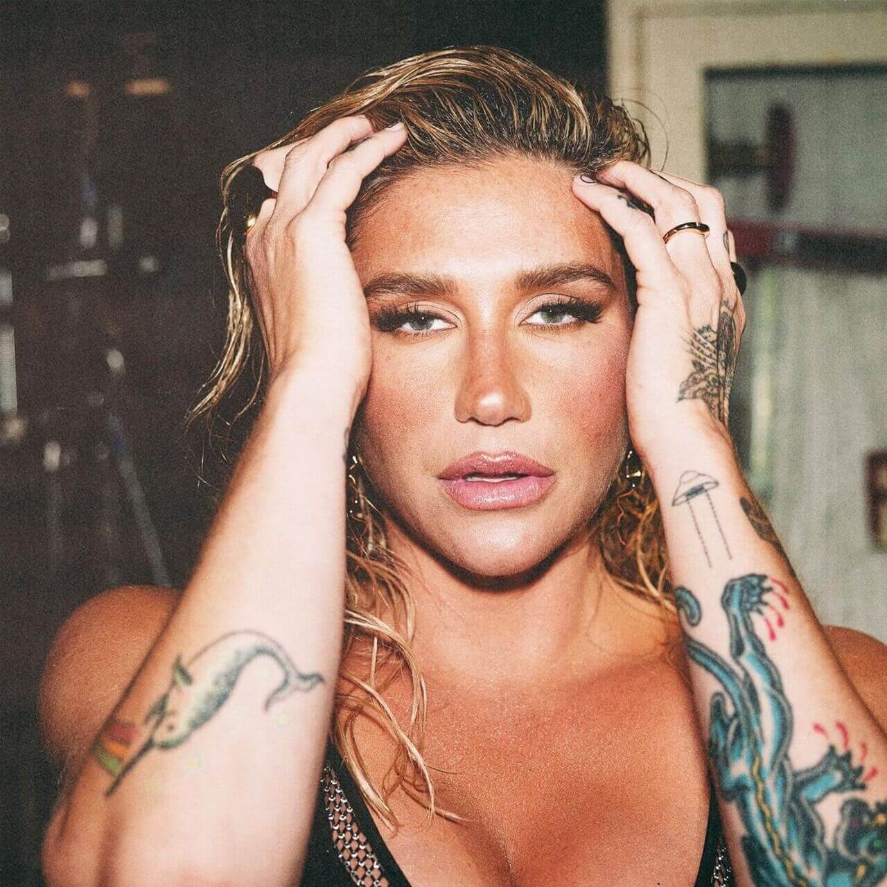 kesha coming out famosi