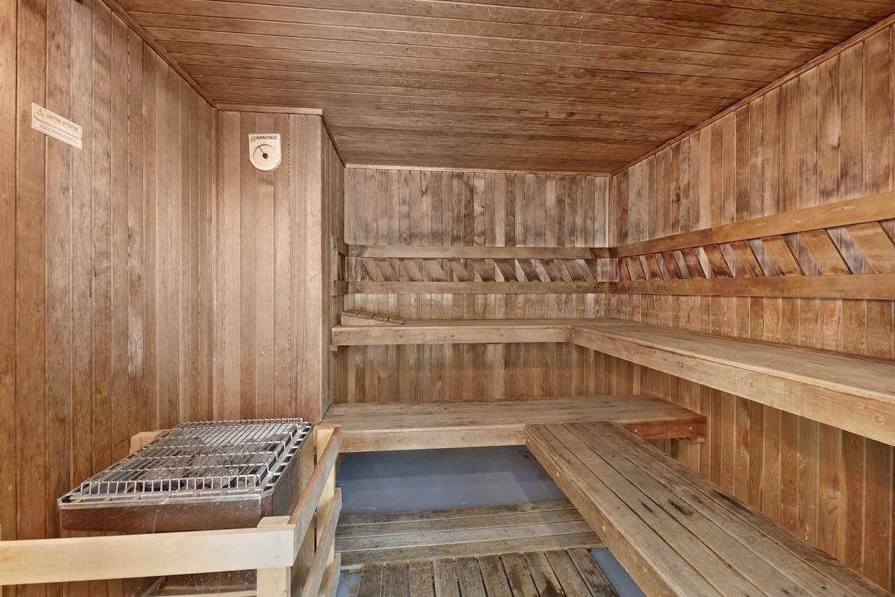 sauna velluto, locali gay nelle marche